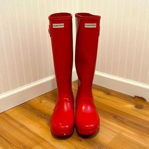 Barely used Hunter Boots.